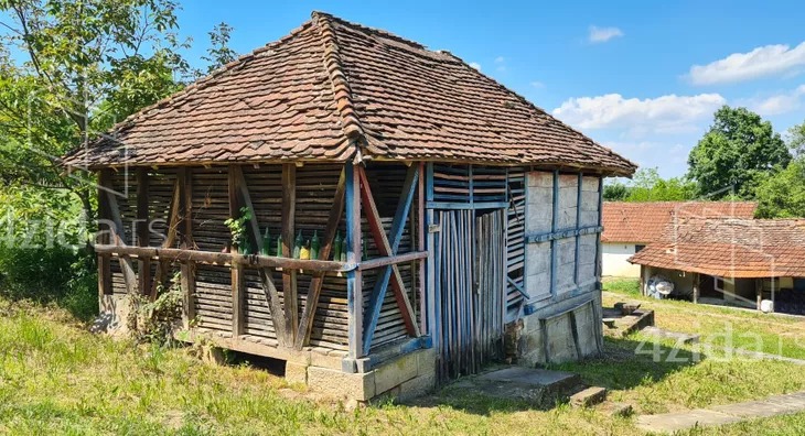 Poljoprivredno zemljište | 4zida