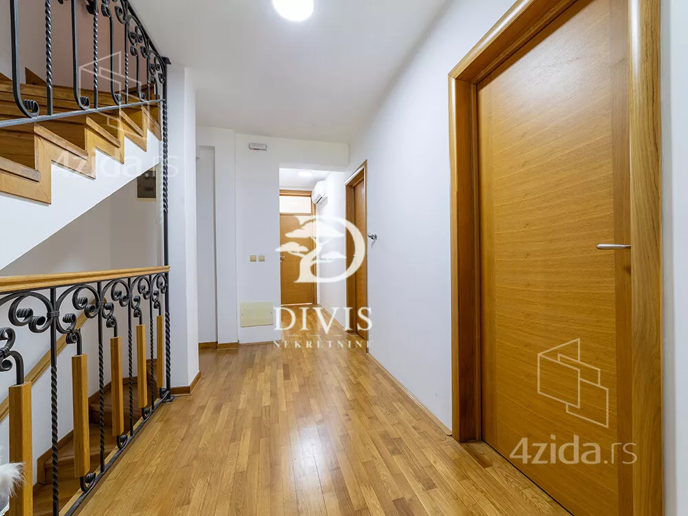 4-etažna kuća | 4zida
