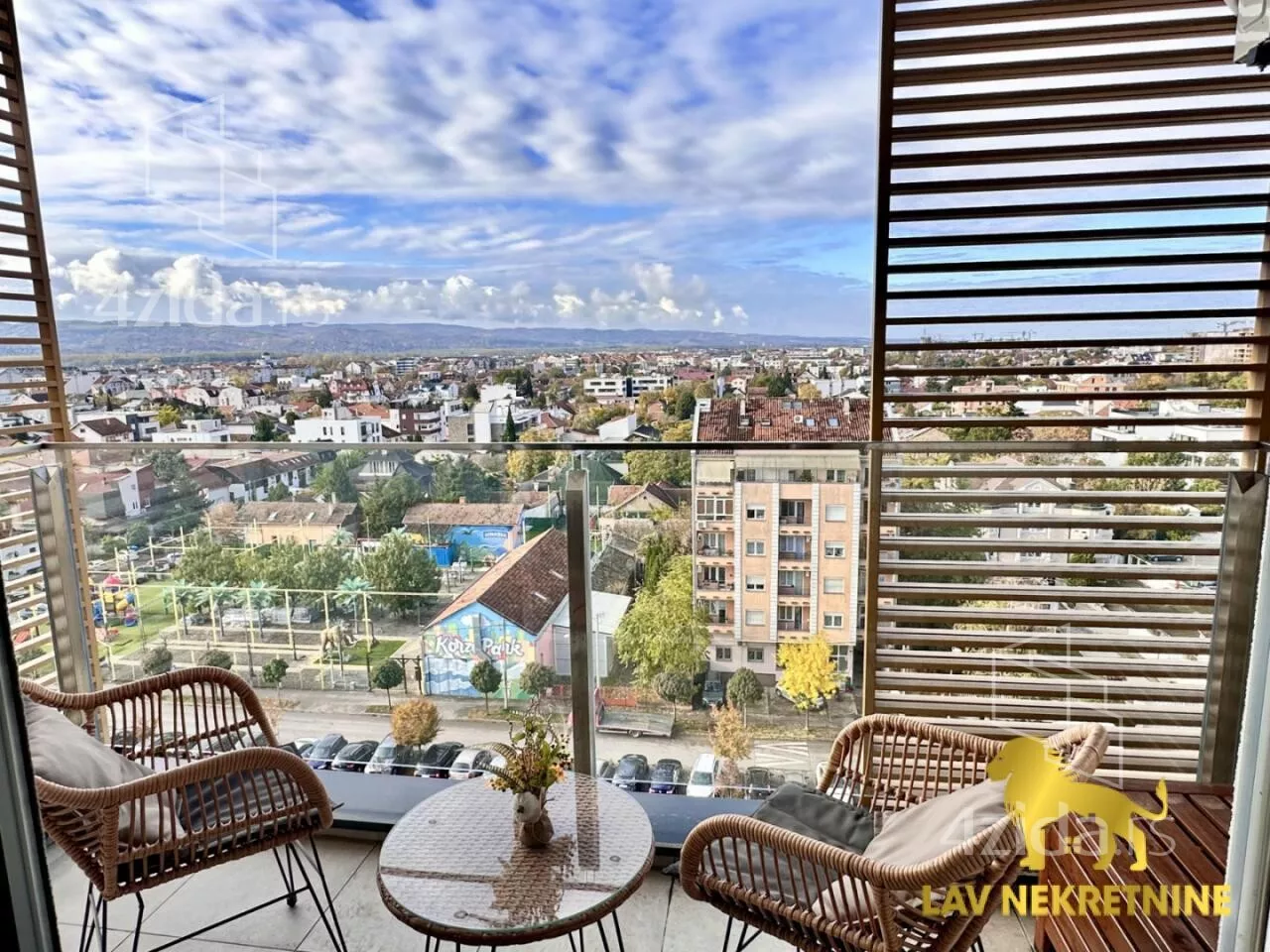 Jednoiposoban stan | 4zida