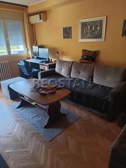 Dzona Kenedija | 4zida.rs