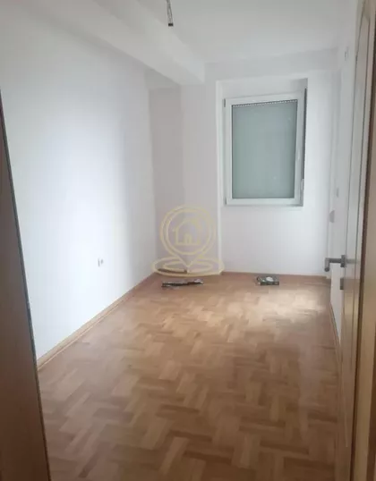 Gradska Bolnica | 4zida.rs