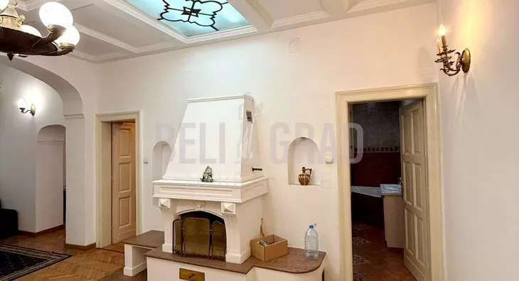 Šestosoban stan | 4zida