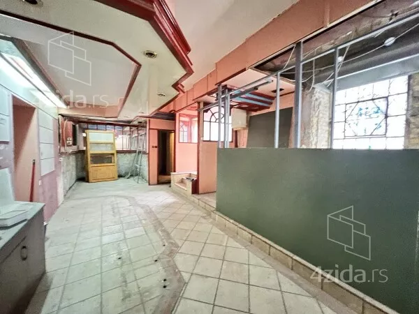 Poslovni prostor | 4zida