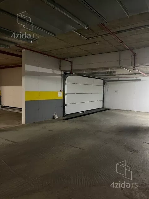Garaža | 4zida
