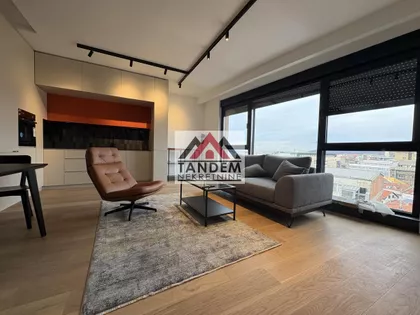 Crveni Krst | 4zida.rs