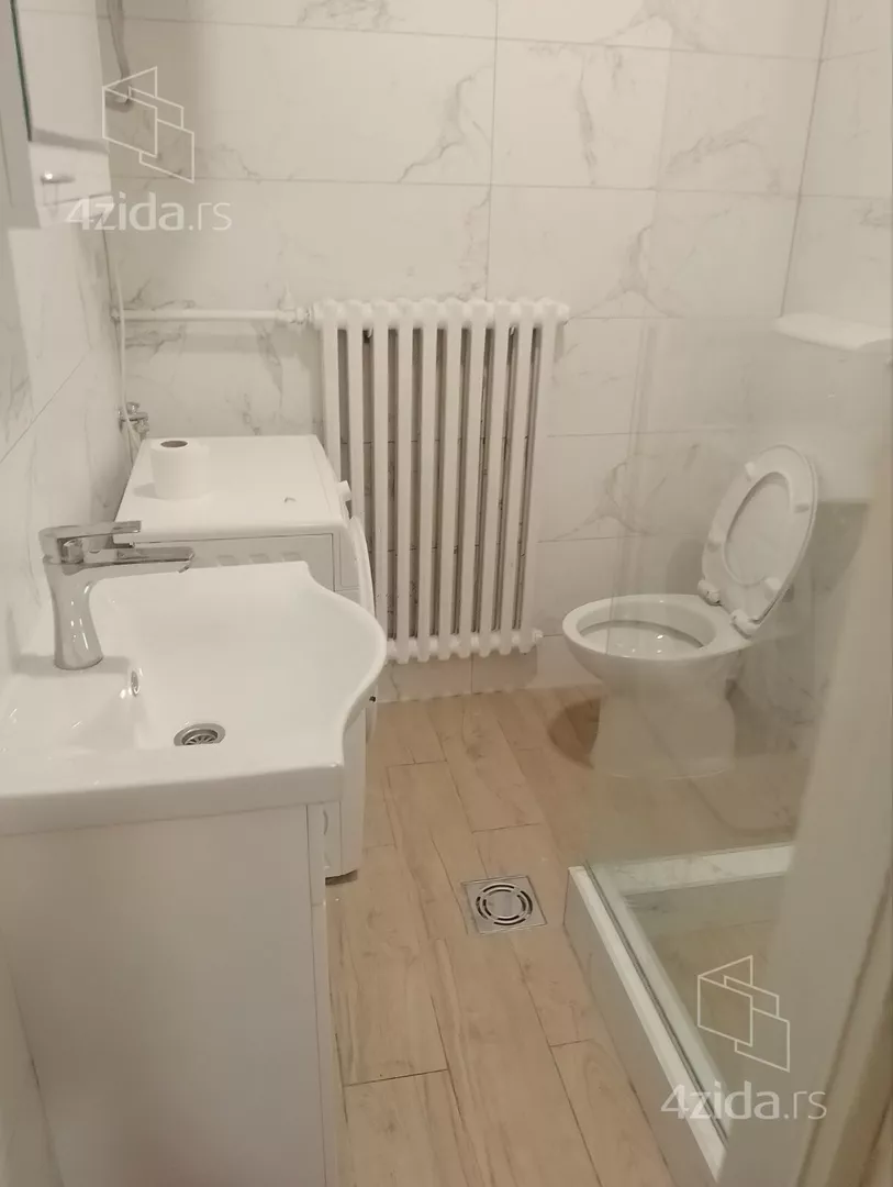 Troiposoban stan | 4zida