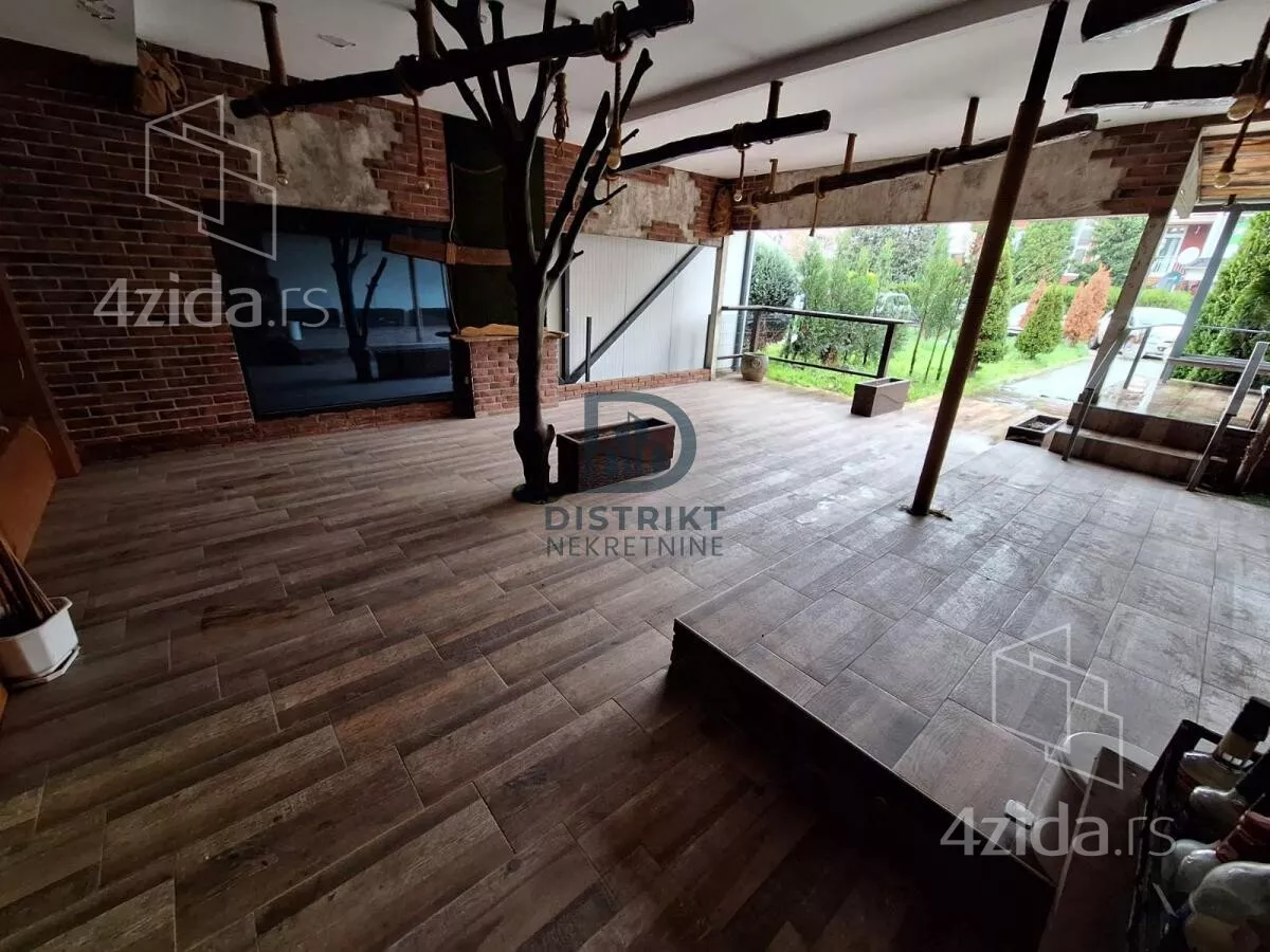 Poslovni prostor | 4zida