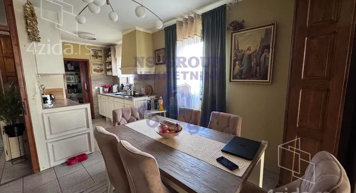 3-etažna kuća | 4zida