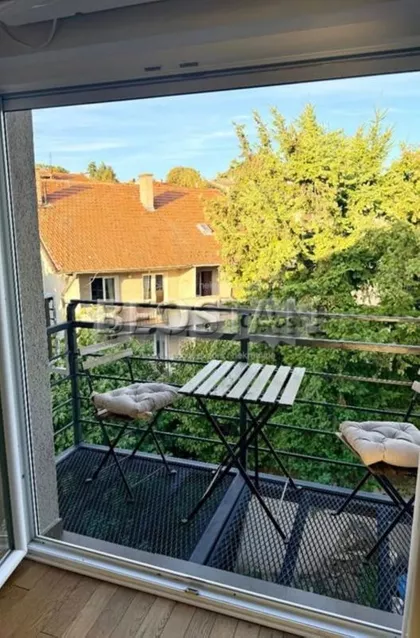 Ratka Mitrovica | 4zida.rs