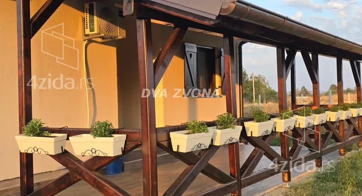 Kuća | 4zida