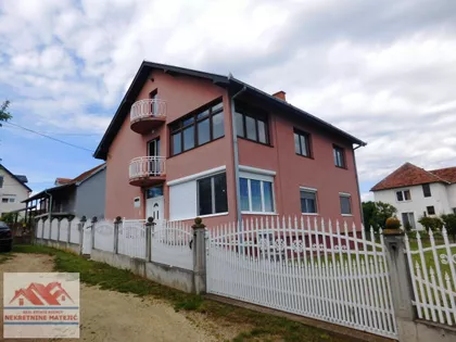 Korićani | 4zida.rs