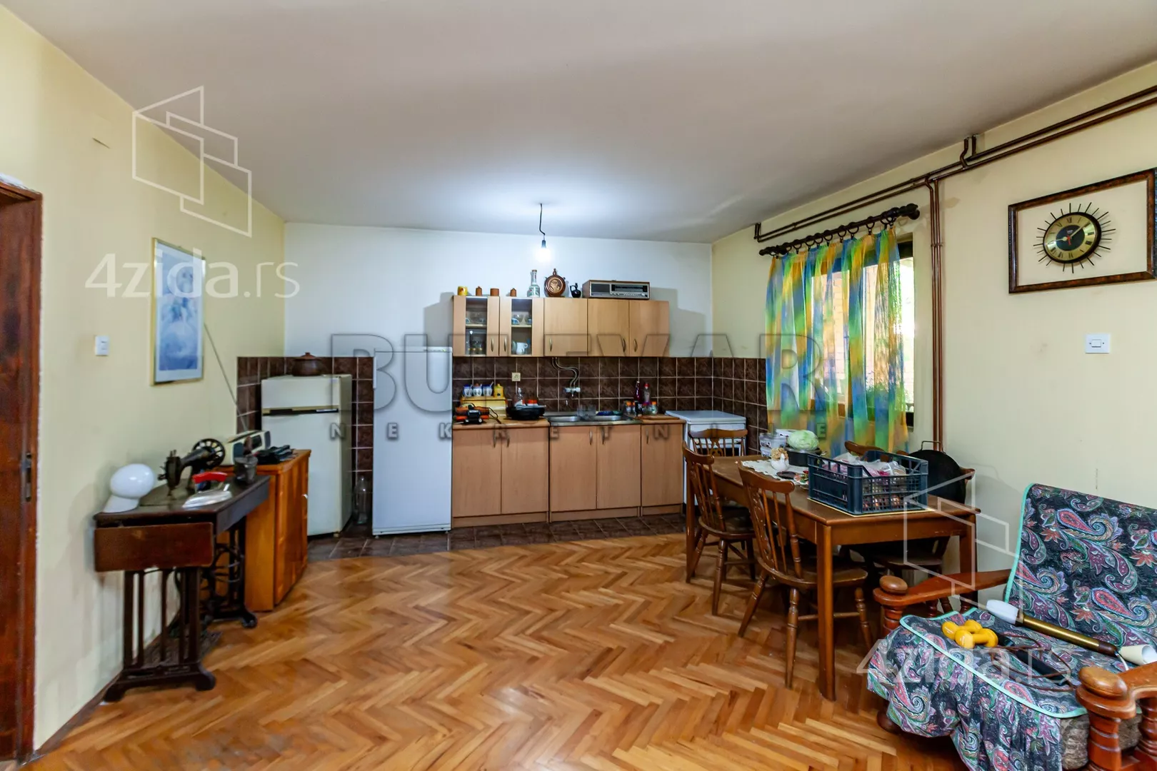 3-etažna kuća | 4zida