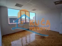 Lokal | 4zida