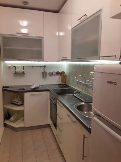 Crveni Krst Vračar | 4zida.rs