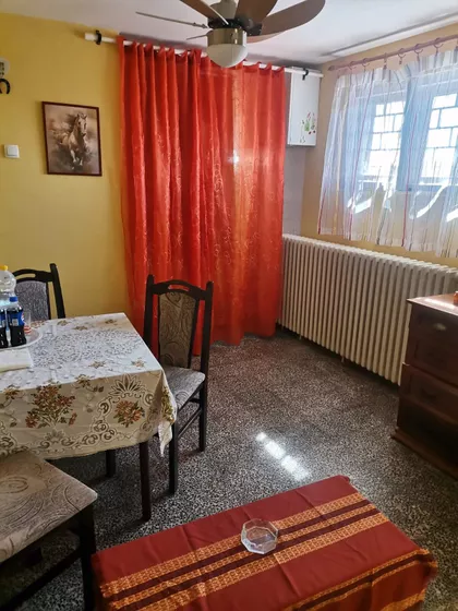 Trg Lazara Nešića | 4zida.rs