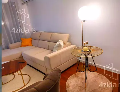 Majora Vladana Mikićevića 18 | 4zida.rs
