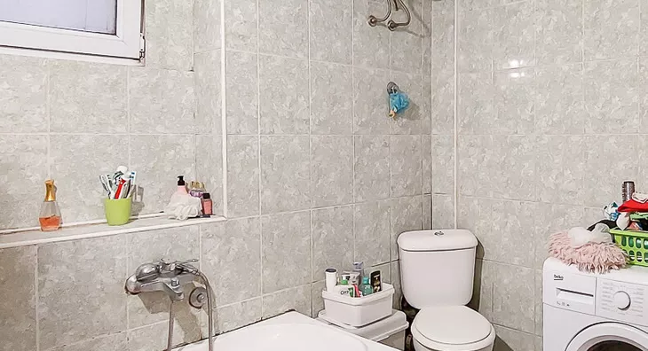 Četvoroiposoban stan | 4zida