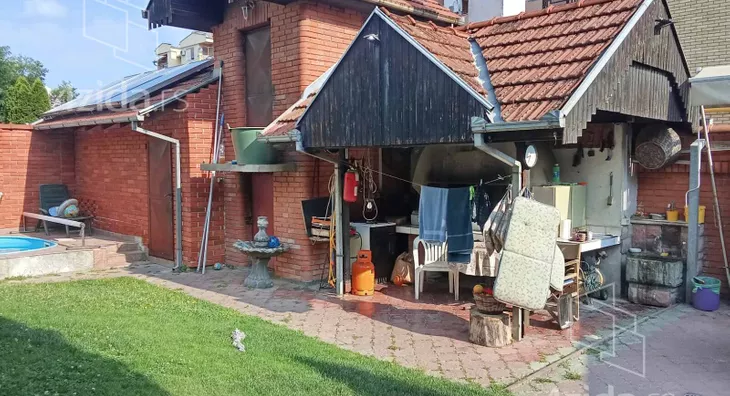 4-etažna kuća | 4zida