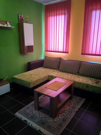 Stefana Prvovenčanog | 4zida.rs