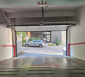 Banovo Brdo, Čukarica opština, Beograd, garaža | 4zida.rs
