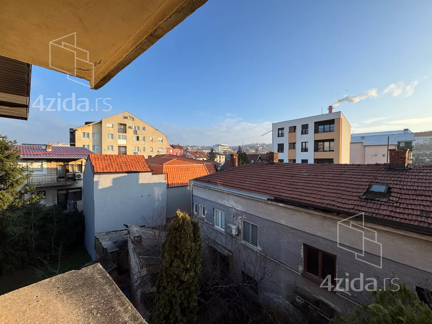 Četvoroiposoban stan | 4zida