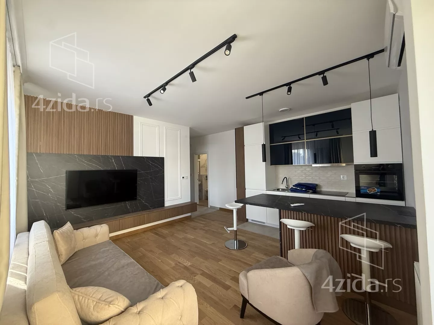 Jednoiposoban stan | 4zida