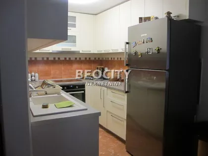 Bežanijska kosa 1 | 4zida.rs