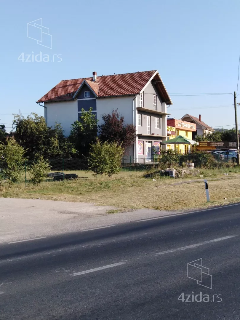 3-etažna kuća | 4zida