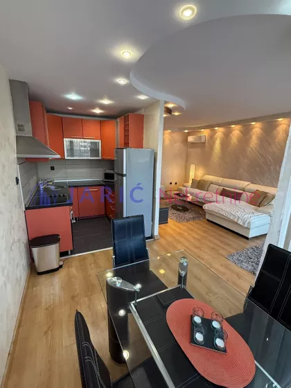 Blok 25 - Arena | 4zida.rs