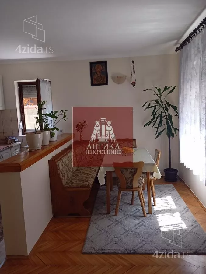 Kuća | 4zida