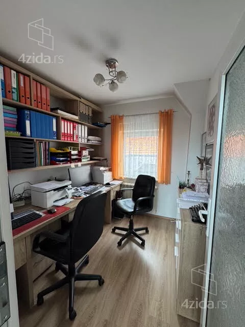 3-etažna kuća | 4zida