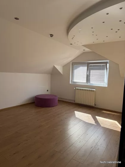 Rade Končara | 4zida.rs