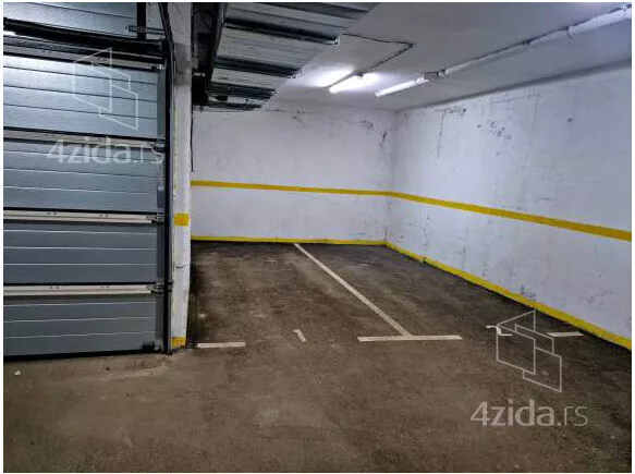 Garaža | 4zida
