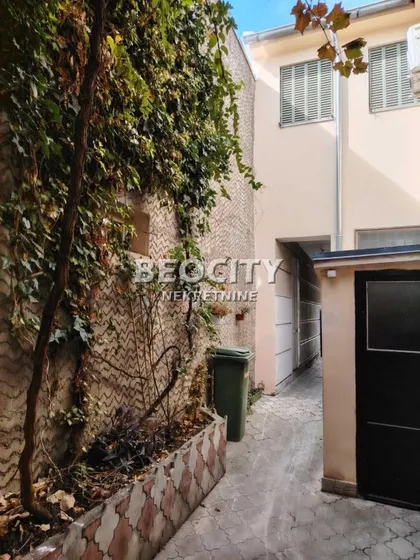 Stari Grad | 4zida.rs
