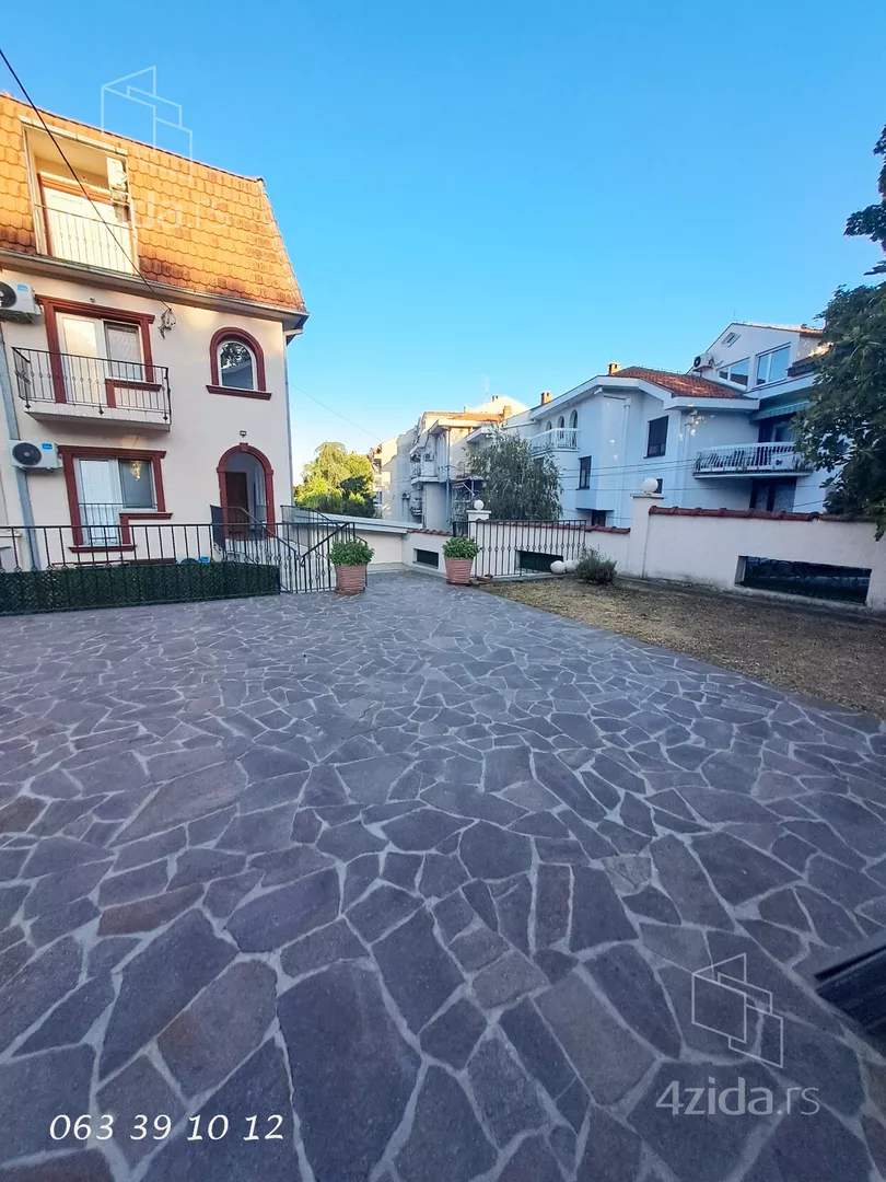 3-etažna kuća | 4zida