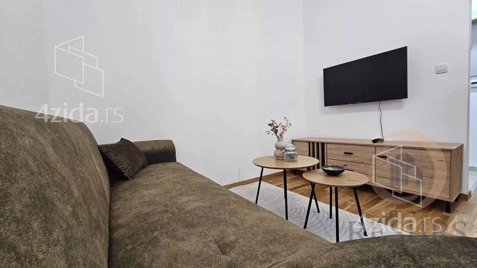 Dvoiposoban stan | 4zida