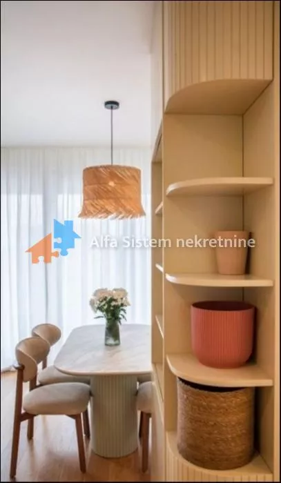Vukov Spomenik | 4zida.rs