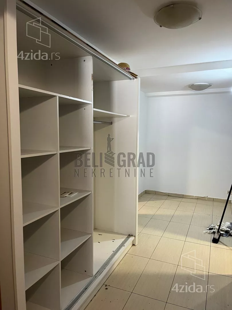 Kancelarija | 4zida