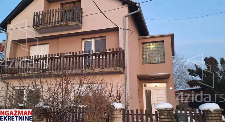 3-etažna kuća | 4zida