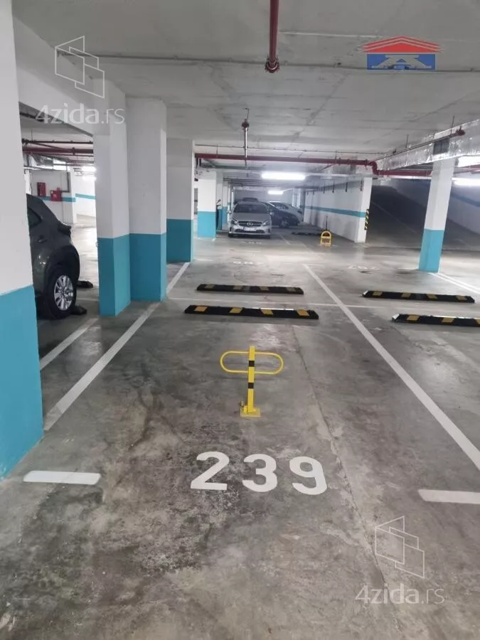 Garaža/Parking | 4zida