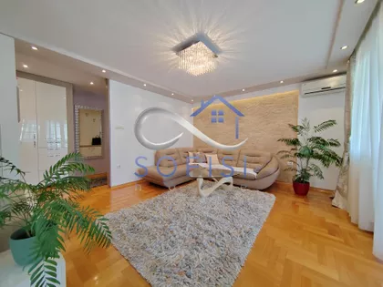 Balzakova | 4zida.rs