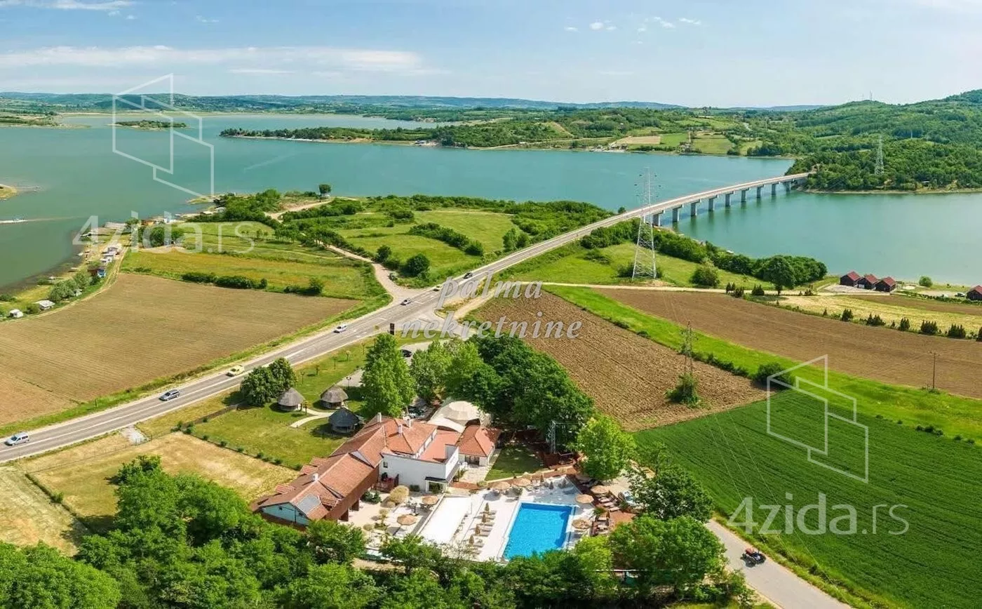 Ugostiteljski objekat | 4zida