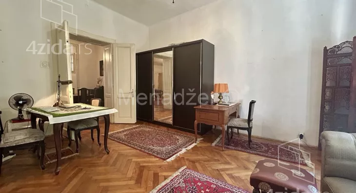 Četvoroiposoban stan | 4zida