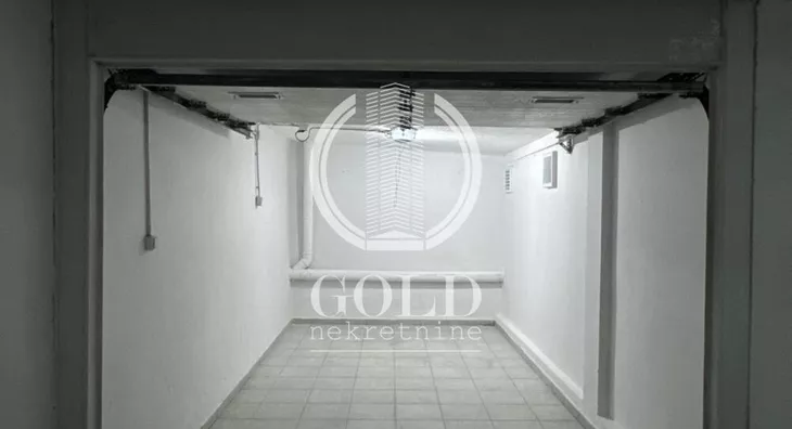 Garaža | 4zida