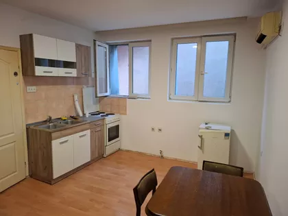 Crveno Barjače 35A | 4zida.rs
