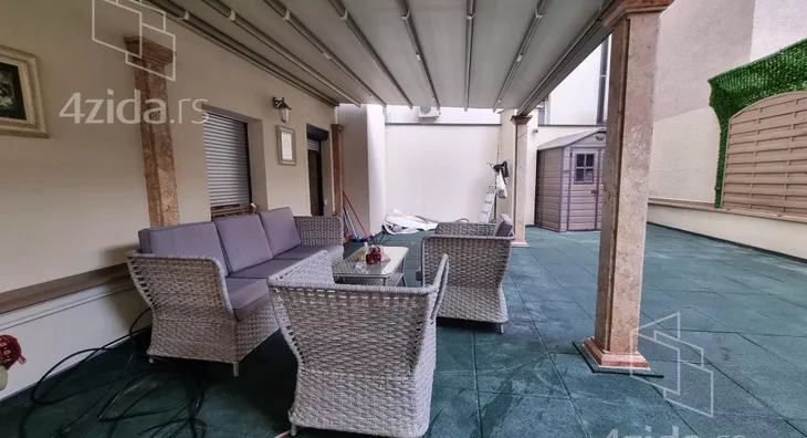 Troiposoban stan | 4zida