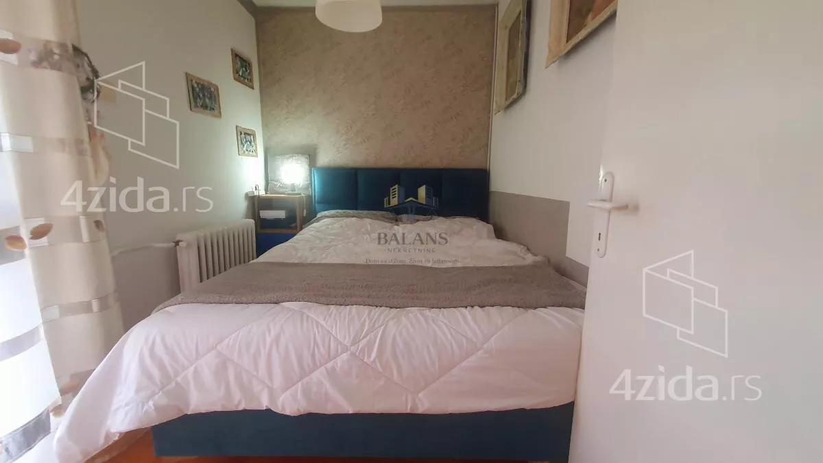 Petosoban stan | 4zida