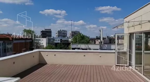 Šestosoban stan | 4zida