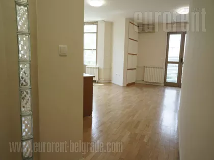 CENTAR | 4zida.rs