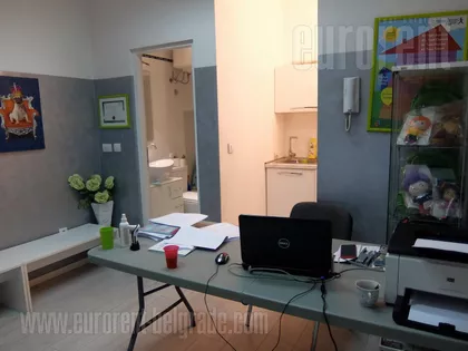 KNEZ MIHAILOVA | 4zida.rs